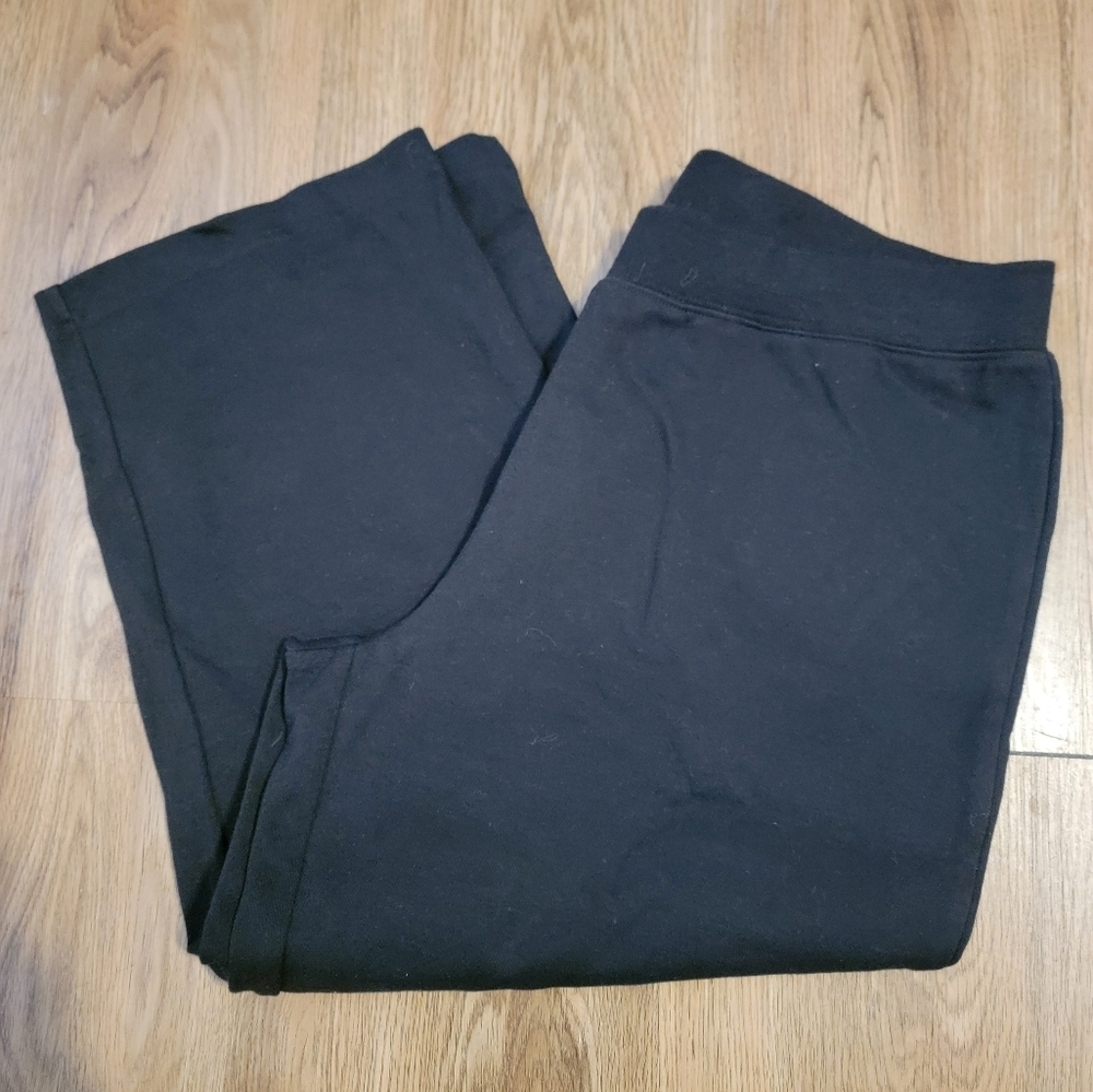 Womens Preswick & Moore Black Capri Pants Sz Small